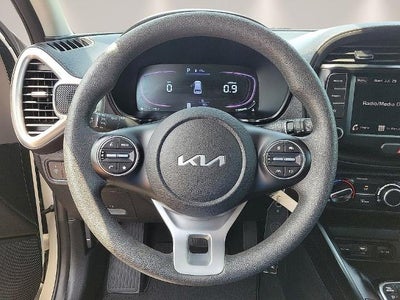 2024 Kia Soul LX IVT