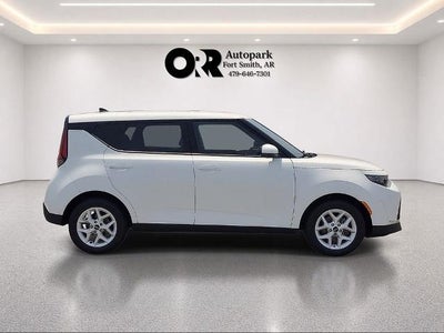 2024 Kia Soul LX IVT
