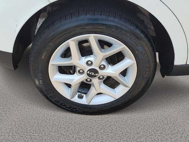 2024 Kia Soul LX IVT