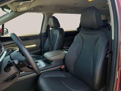 2025 Kia Carnival LXS FWD