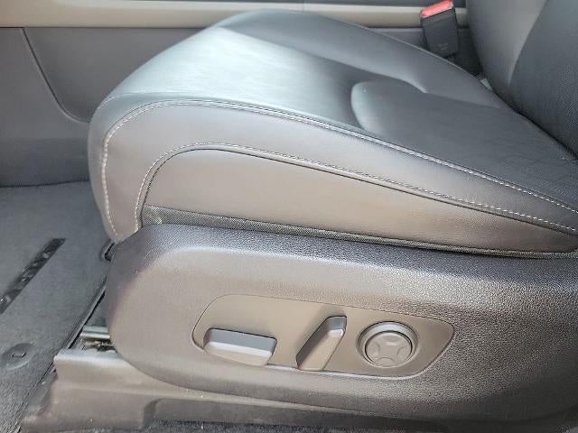 2025 Kia Carnival LXS FWD
