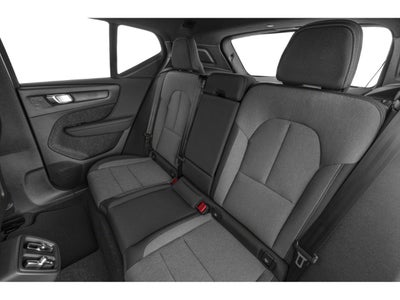 2025 Volvo XC40 B5 AWD Core Bright Theme